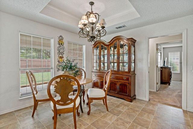 330 39th Street SE, Paris, TX 75462