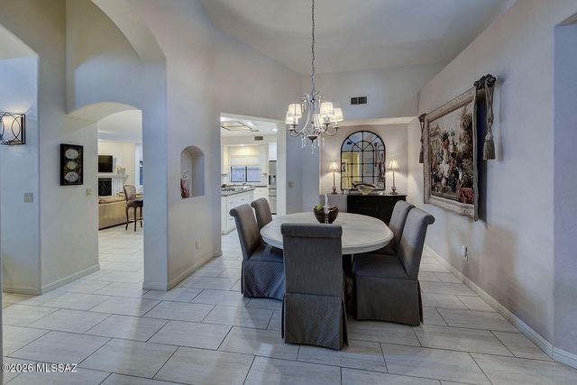 6081 N Vía Del Tecaco, Tucson, AZ 85718