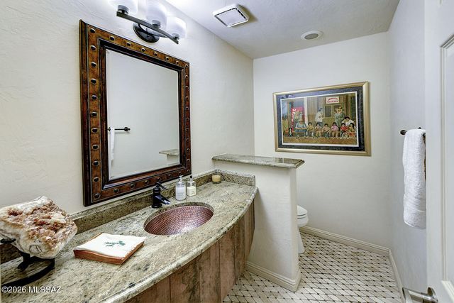 6081 N Vía Del Tecaco, Tucson, AZ 85718