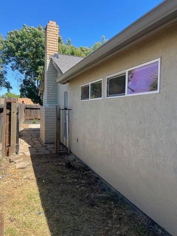 8347 Cherbourg Ct, Stockton, CA 95210