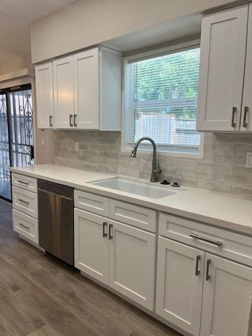 8347 Cherbourg Ct, Stockton, CA 95210