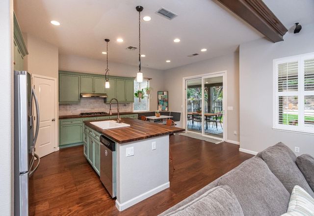 3110 Del Oro Dr, Loomis, CA 95650