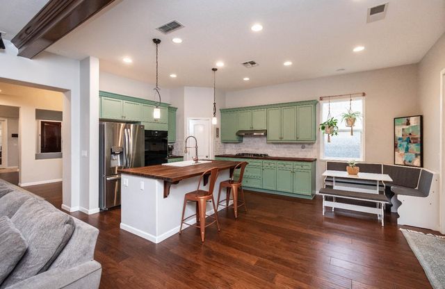 3110 Del Oro Dr, Loomis, CA 95650