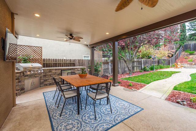 3110 Del Oro Dr, Loomis, CA 95650