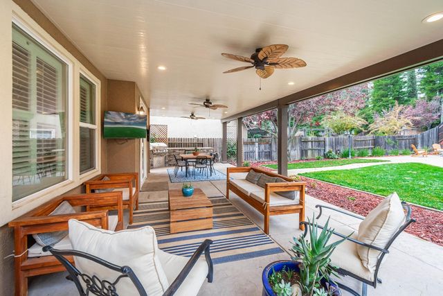 3110 Del Oro Dr, Loomis, CA 95650