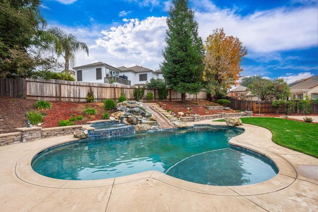 3110 Del Oro Dr, Loomis, CA 95650