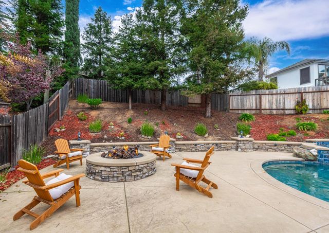 3110 Del Oro Dr, Loomis, CA 95650