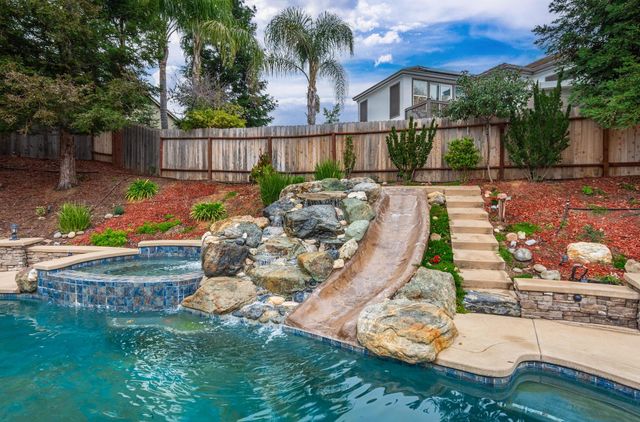 3110 Del Oro Dr, Loomis, CA 95650