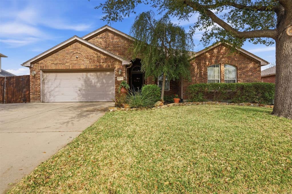 5909 Secco Court, Fort Worth, TX 76179