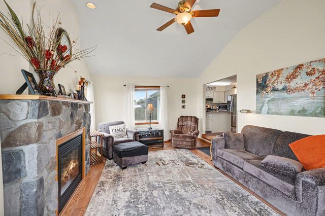 860 N Knight Road, Essexville, MI 48732