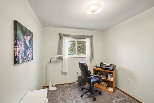 860 N Knight Road, Essexville, MI 48732