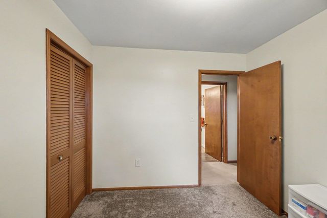 860 N Knight Road, Essexville, MI 48732