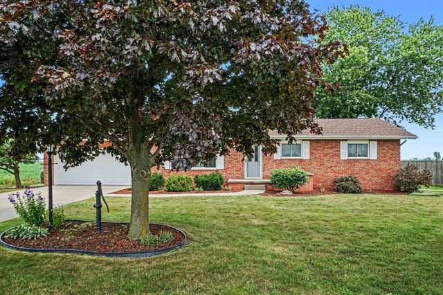 860 N Knight Road, Essexville, MI 48732