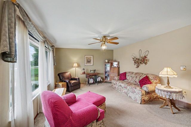 860 N Knight Road, Essexville, MI 48732
