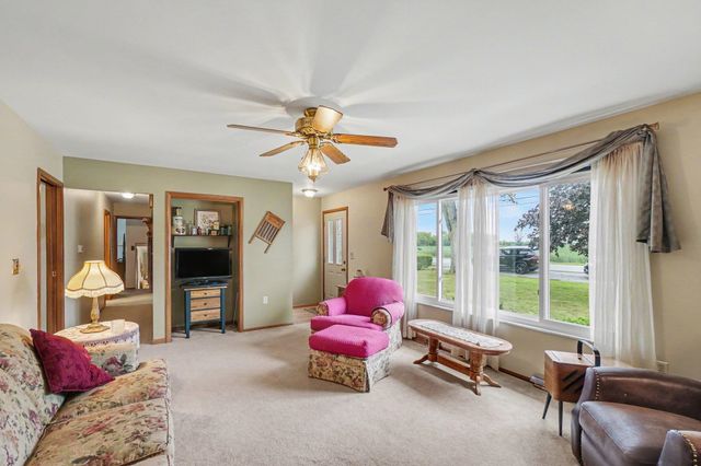 860 N Knight Road, Essexville, MI 48732