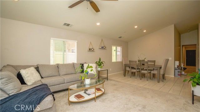 1133 Avenida Del Rio, San Jacinto, CA 92582