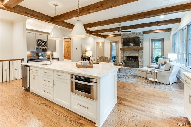 6325 Woodlands Trail Place, Tuscaloosa, AL 35406