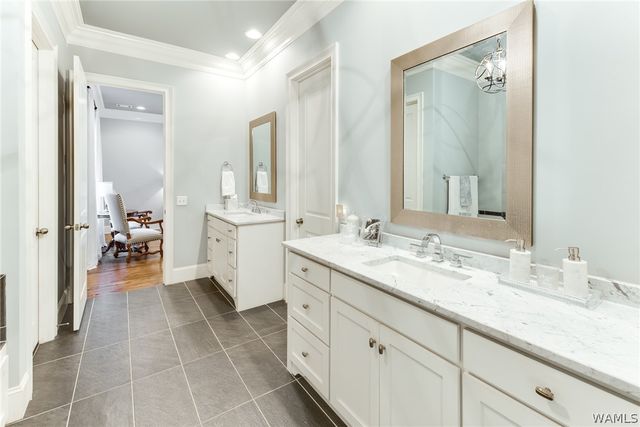 6325 Woodlands Trail Place, Tuscaloosa, AL 35406