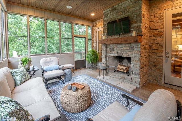6325 Woodlands Trail Place, Tuscaloosa, AL 35406