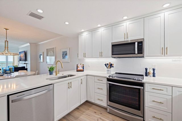 1586 GULF BOULEVARD 2501, Clearwater Beach, FL 33767