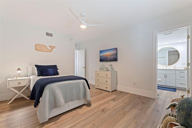 1586 GULF BOULEVARD 2501, Clearwater Beach, FL 33767