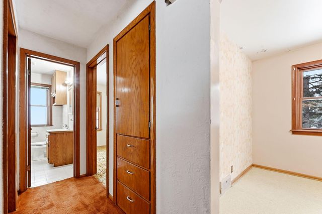 2972 Woodbridge Street, Roseville, MN 55113