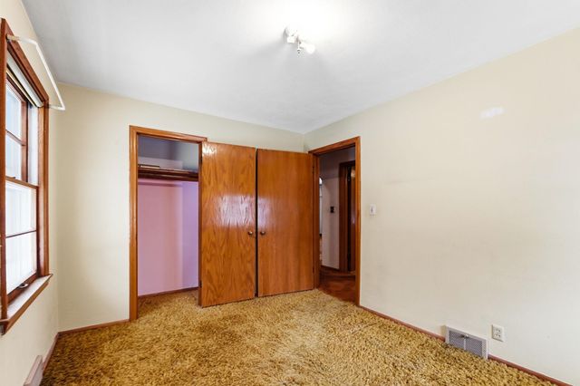 2972 Woodbridge Street, Roseville, MN 55113