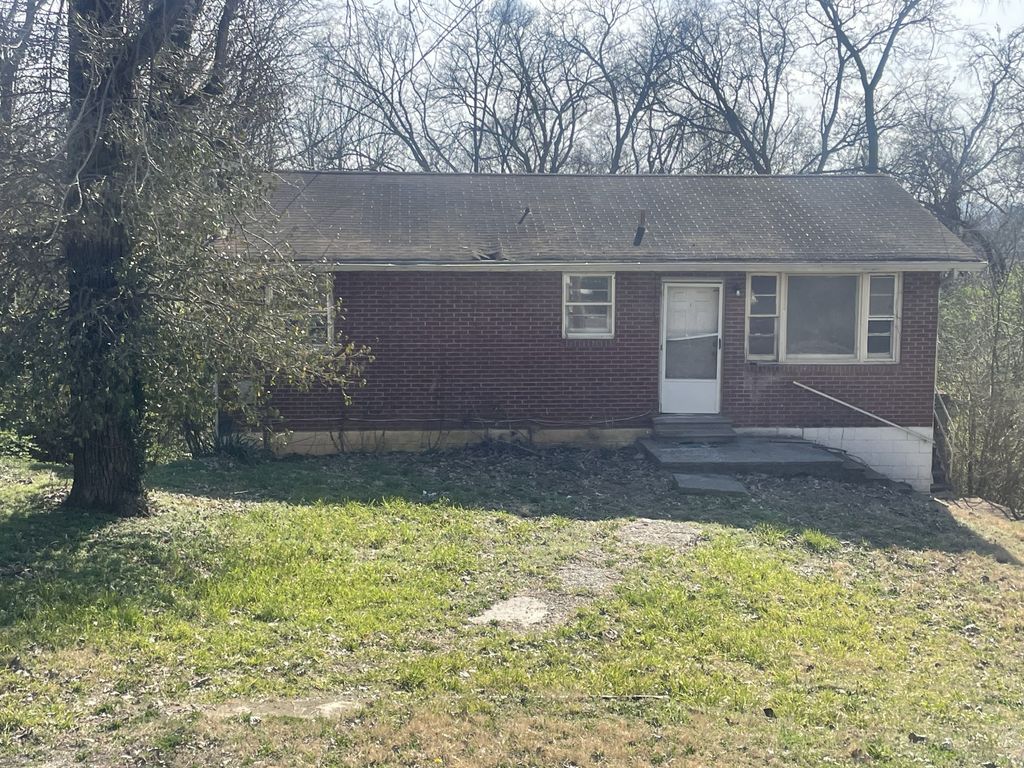 3229 Lincoln Ave, Nashville, TN 37218