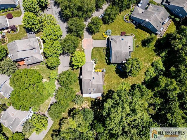 2 Mimosa Court, South Brunswick, NJ 08540