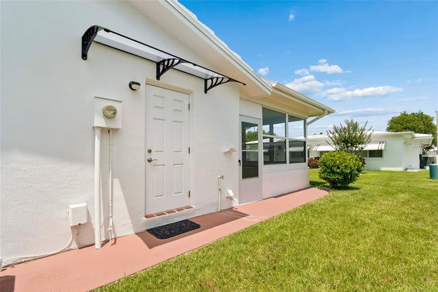 9771 37TH STREET N, Pinellas Park, FL 33782