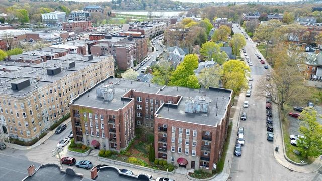 52 Strathmore Rd 44, Boston, MA 02135