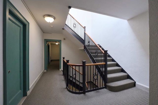 52 Strathmore Rd 44, Boston, MA 02135