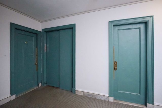 52 Strathmore Rd 44, Boston, MA 02135