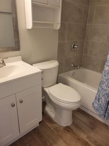 20700 Bonanza ST, Lago Vista, TX 78645