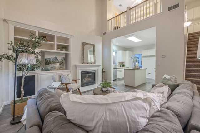 1608 N Oliveto Court, Visalia, CA 93291