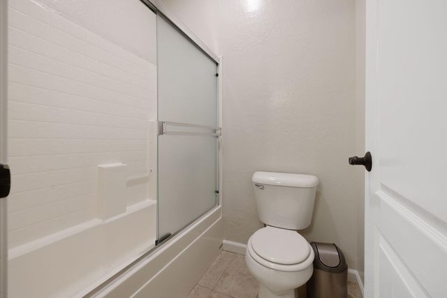 1608 N Oliveto Court, Visalia, CA 93291