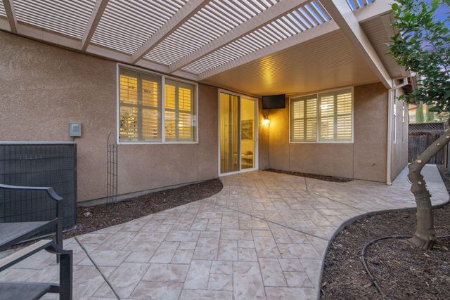 1608 N Oliveto Court, Visalia, CA 93291