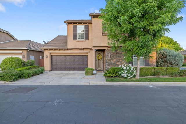 1608 N Oliveto Court, Visalia, CA 93291