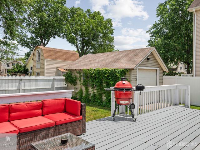 212 University Avenue, Metuchen, NJ 08840