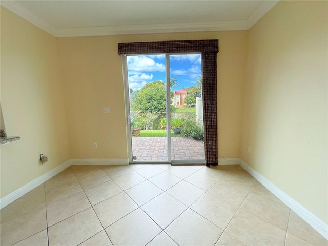 291 Lake Monterey Circle, Boynton Beach, FL 33426