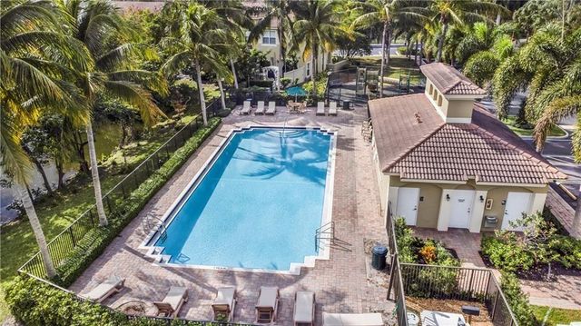 291 Lake Monterey Circle, Boynton Beach, FL 33426