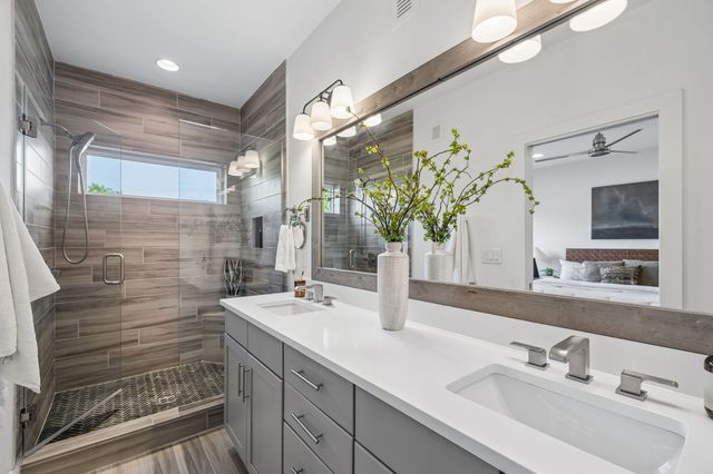 2160 Byrum Ave, Nashville, TN 37203