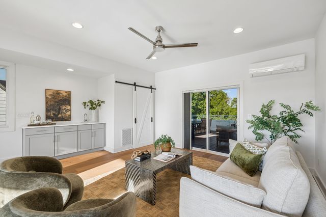 2160 Byrum Ave, Nashville, TN 37203