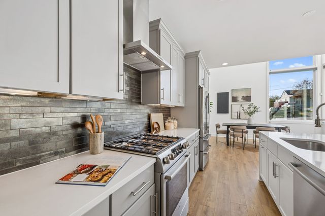 2160 Byrum Ave, Nashville, TN 37203