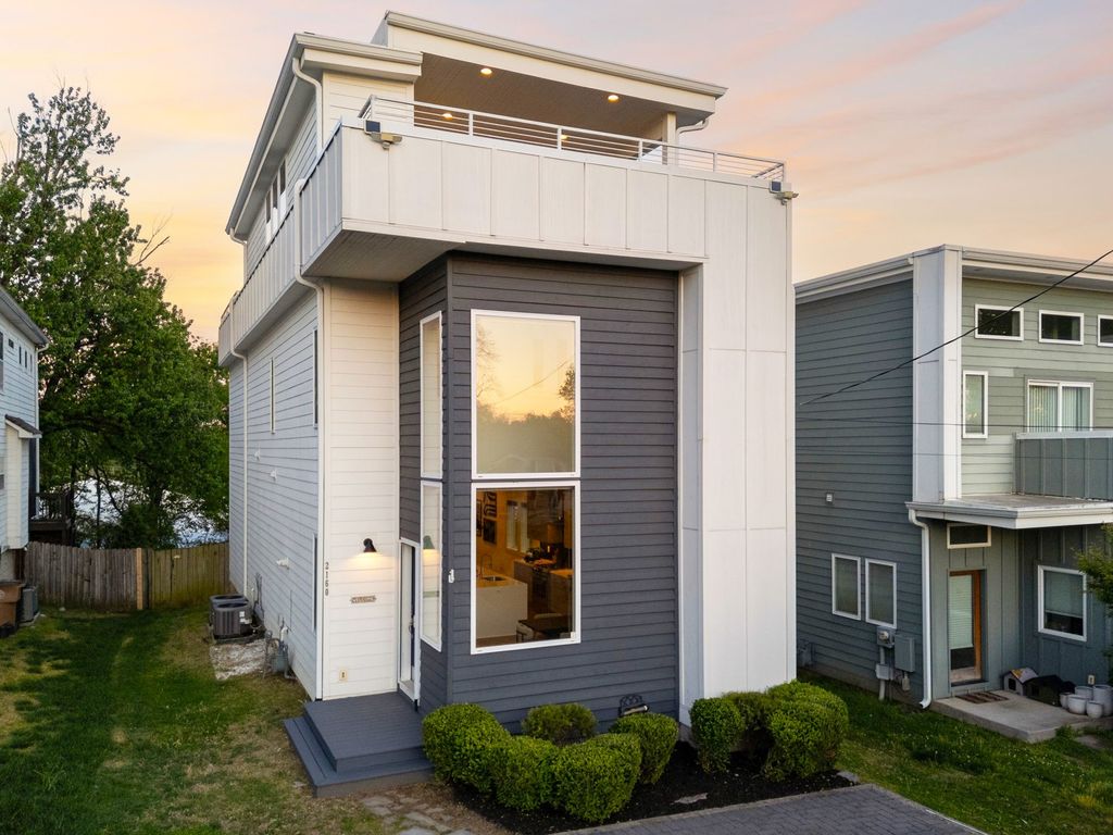 2160 Byrum Ave, Nashville, TN 37203