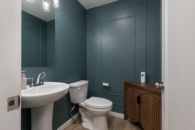 1145 E Manitou Court, Nixa, MO 65714