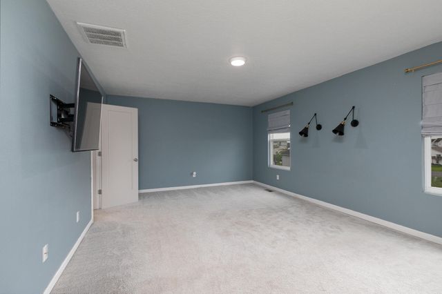 1145 E Manitou Court, Nixa, MO 65714