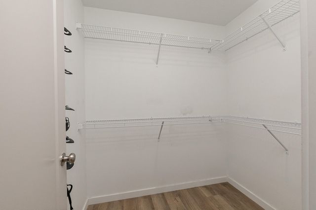 1145 E Manitou Court, Nixa, MO 65714