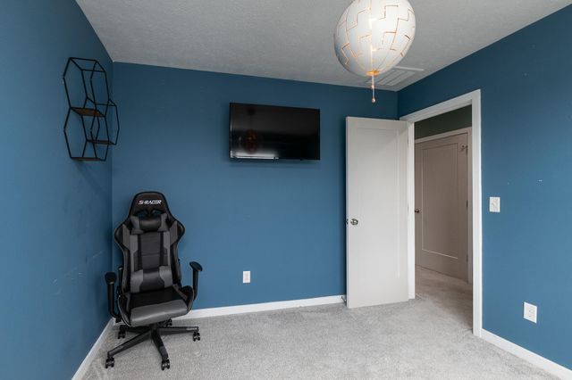 1145 E Manitou Court, Nixa, MO 65714