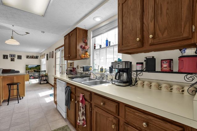 527 Warwick Lane, Pickerington, OH 43147
